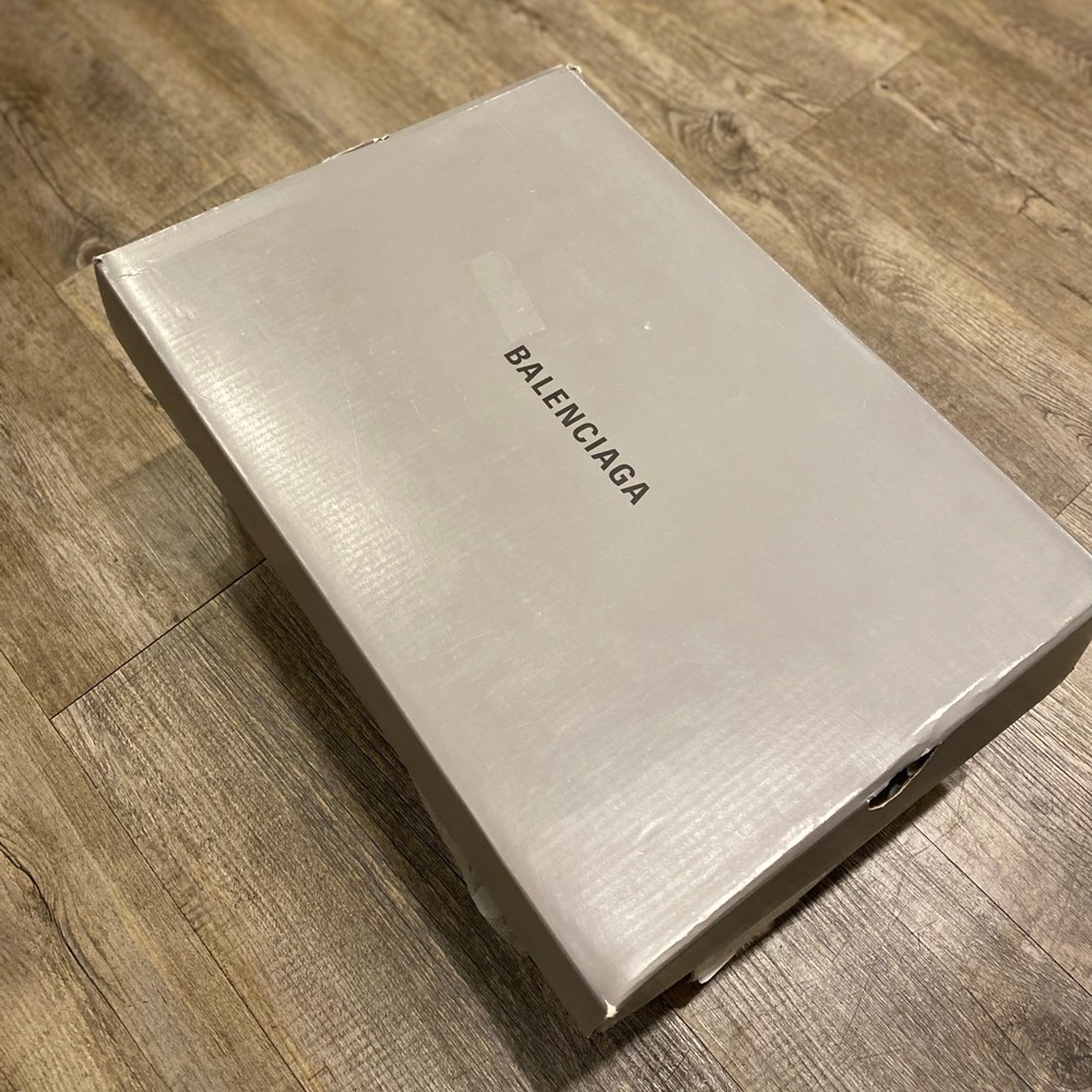 Balenciaga Track Sneaker in “White Flou Yellow” - Picture 7 of 8